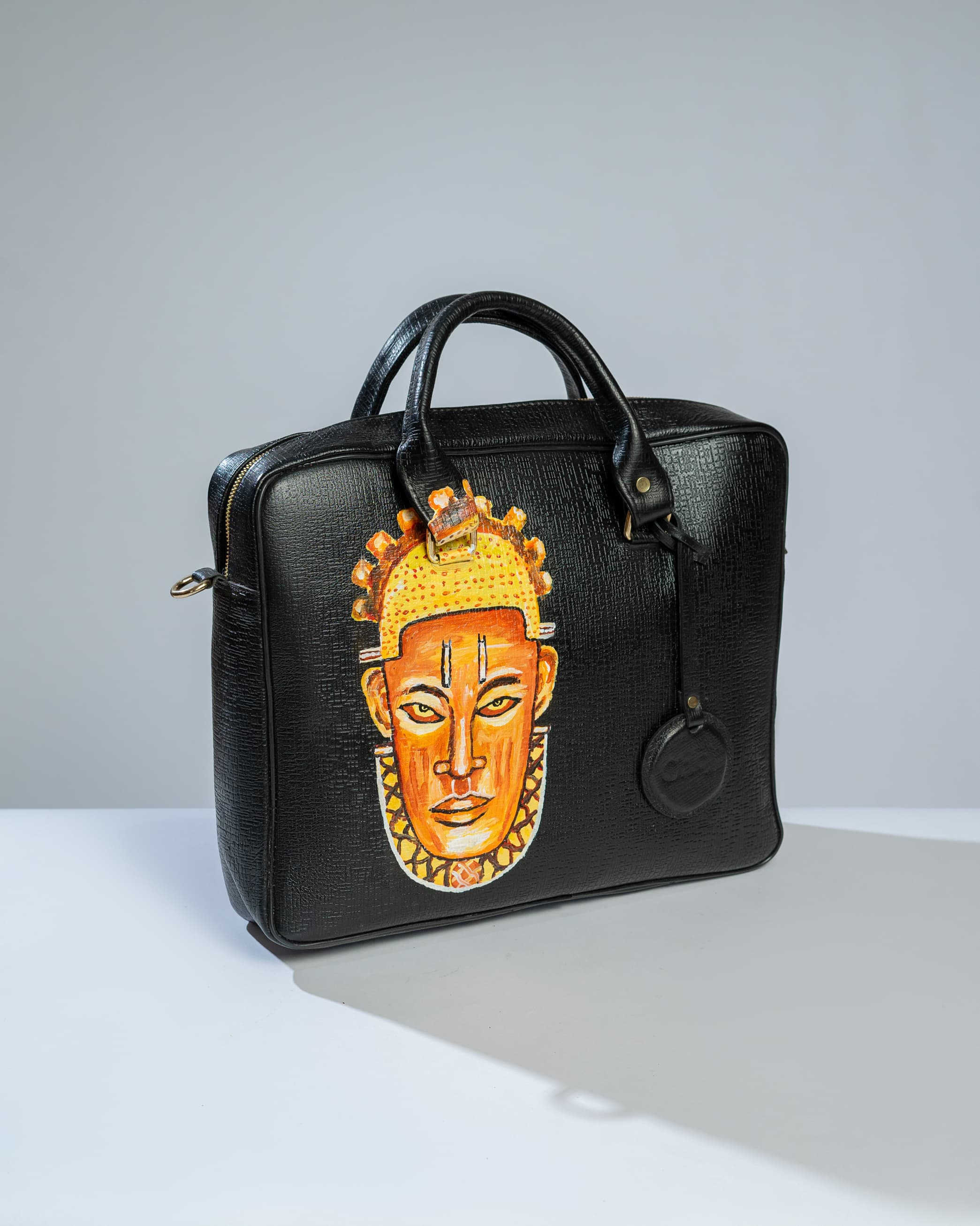 Black Classic Laptop bag.- Queen idia inspired.